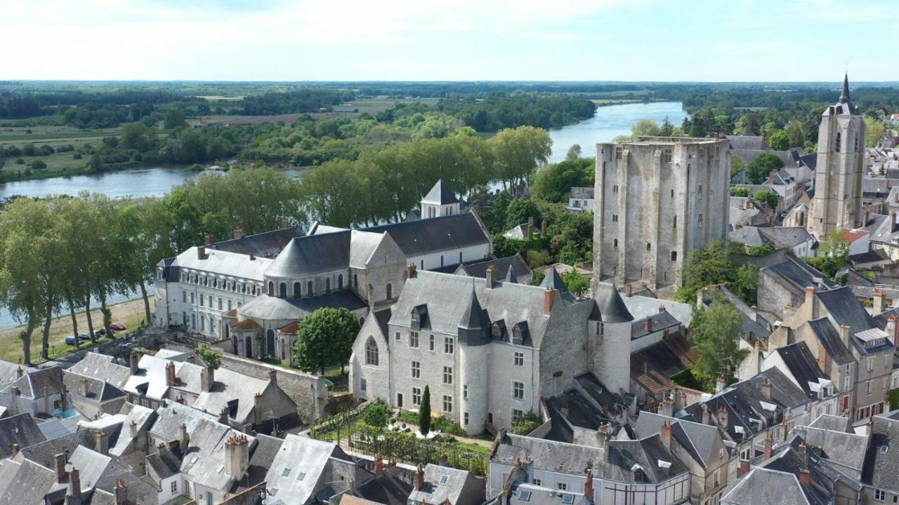 La Loge , Nuit Insolite Au Chateau De Beaugency Eksteriør billede